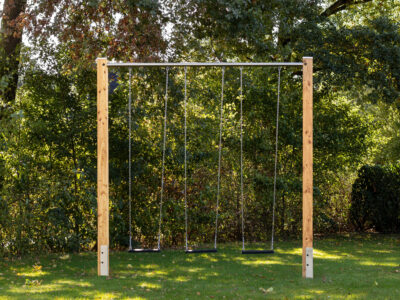 Dreifachschaukel - Leimbinder Lärche lasiert