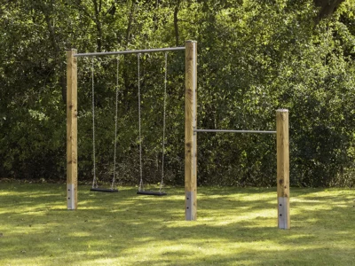 Doppelschaukel mit Turnreck auf 0 Grad - Lärche